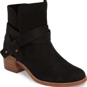 NEW UGG Elora Black leather